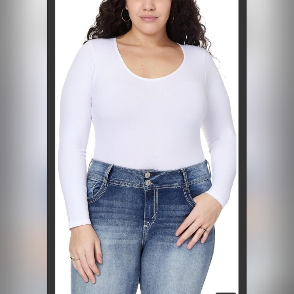 Wallflower White Long Sleeve Seamless Bodysuit Size M/L